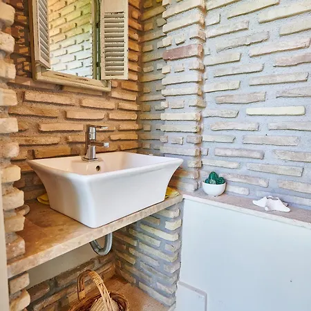 Luxury With Pool Pallini (East Attica)